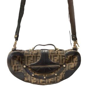 AUTHENTIC VINTAGE FENDI CLUTCH/CROSSBODY